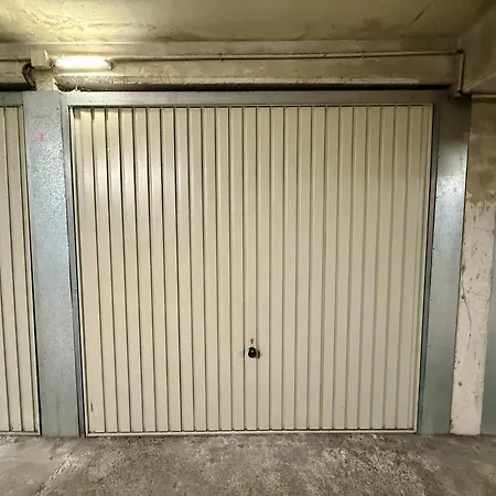 B065 Calme Proche Centre Garage * Cannes